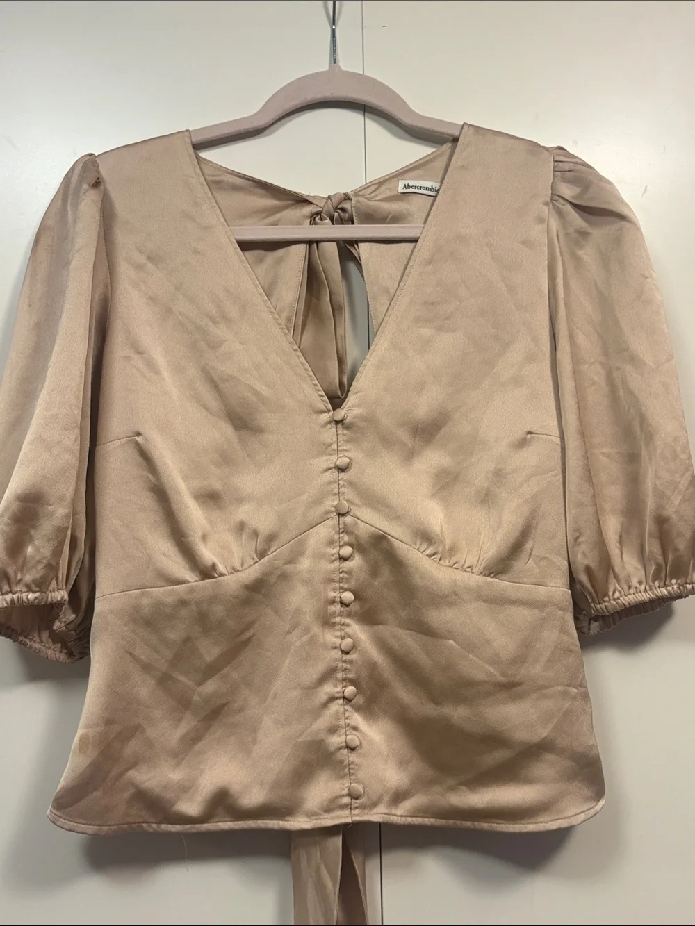 Abercrombie & Fitch Cream V-Neck Puff Sleeve Button-Front Blouse L